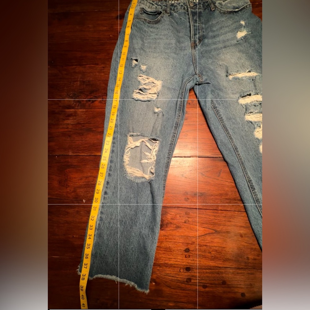 Vanilla Star 90s Boyfriend Jeans Distressed High Rise Button Fly Size 13 - Picture 13 of 14